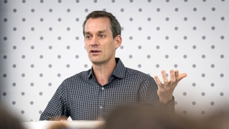 From Silicon Valley to DC, tech world obsessed with AI distillation