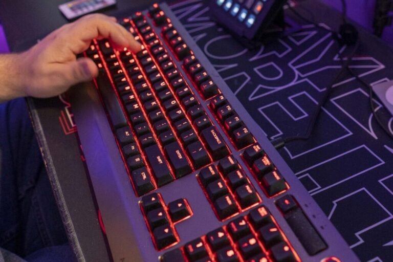 T1, Karmine Corp, Gen.G, Dplus move on to LOL World Cup semis – Field Level Media – Professional sports content solutions