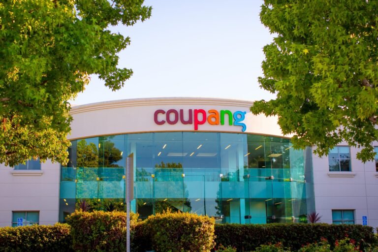 Coupang rebrands payment service, expands beyond platform