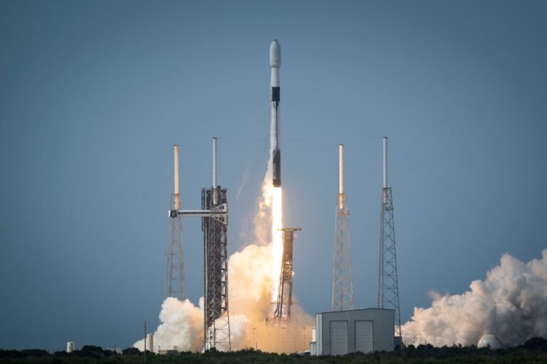 DVIDS – News – Robotic Servicing of Geosynchronous Satellites Launches into Orbit