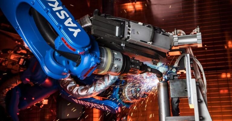 Japan Combines Chip, Car, Robot Sectors for Physical AI Leadership – 조선일보