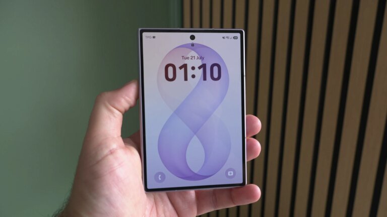 Samsung is offering free storage upgrade on its new foldables, just not for you