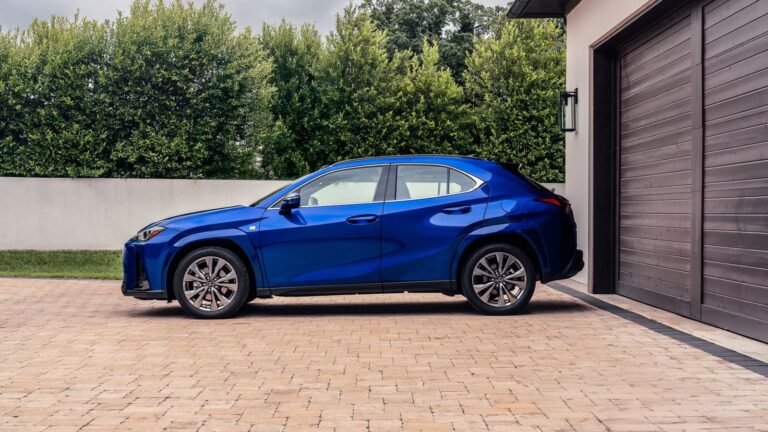 This Lexus proves you don’t need to choose between luxury and fuel efficiency
