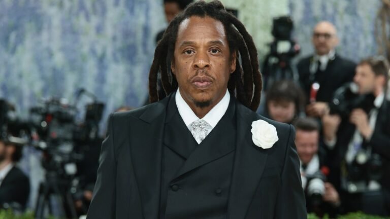 Jay-Z’s Yankee Stadium Concert Plagued by Hours-Long Delay