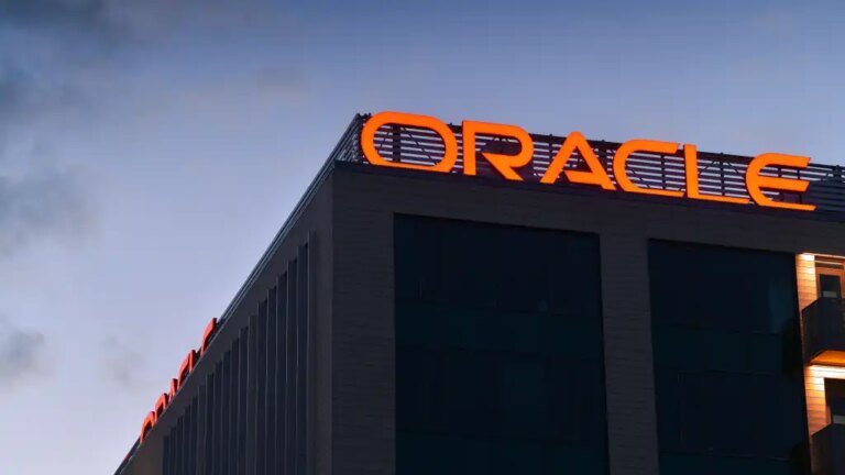 Oracle expands Cloud@Customer with new database service for mid-sized workloads