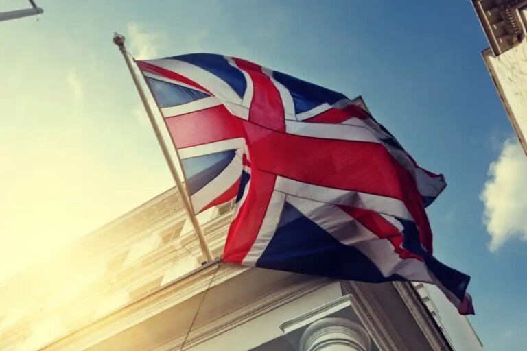 UK says the cloud is financial infrastructure