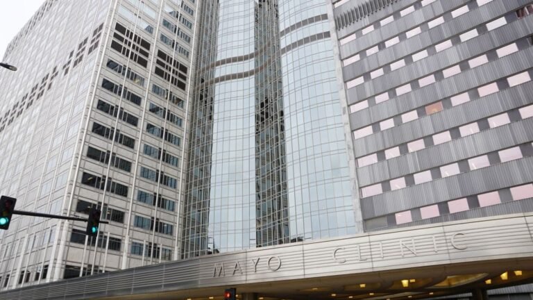 Lawsuit alleges Mayo Clinic cuts corners with AI, putting patient care and privacy at risk – MPR News
