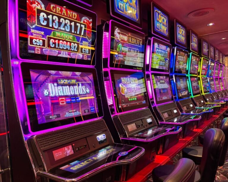 Online Slots Industry Shifts Toward Mobile-First Design as Global Market Expands  – haligonia.ca