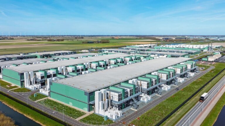 The Cheapest Way to Cool Data Centers Won’t Work in a Warmer World 