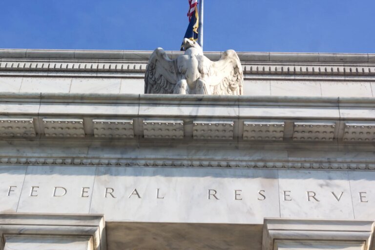 Fed Boss Opposes Crypto Bailouts
