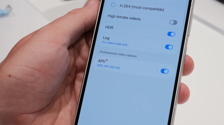 Galaxy Z Fold 8 Ultra has two hidden features for serious videographers