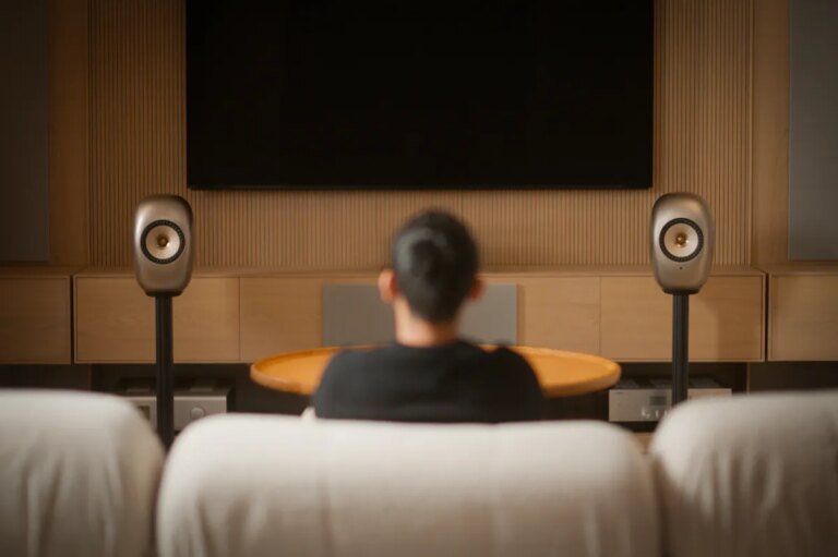 The KEF LS LUXE wireless hi-fi speaker system is serving looks, bumping hooks, and it has us shook