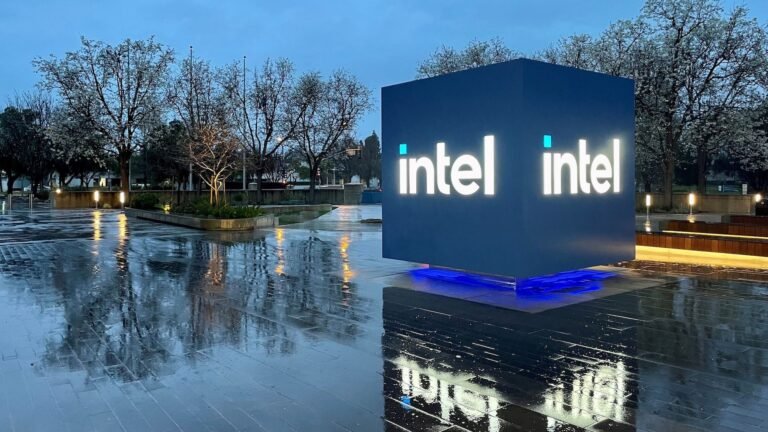Intel commits to 14A mass production in 2028 as its sales rise 25% year-over-year