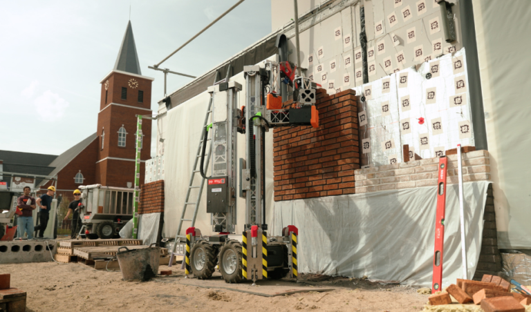 Palantir alumni raise €27 million for construction robotics startup Monumental