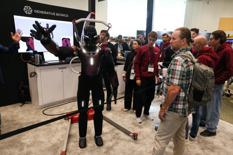 FCC bans foreign humanoid robots, expanding campaign against Chinese tech