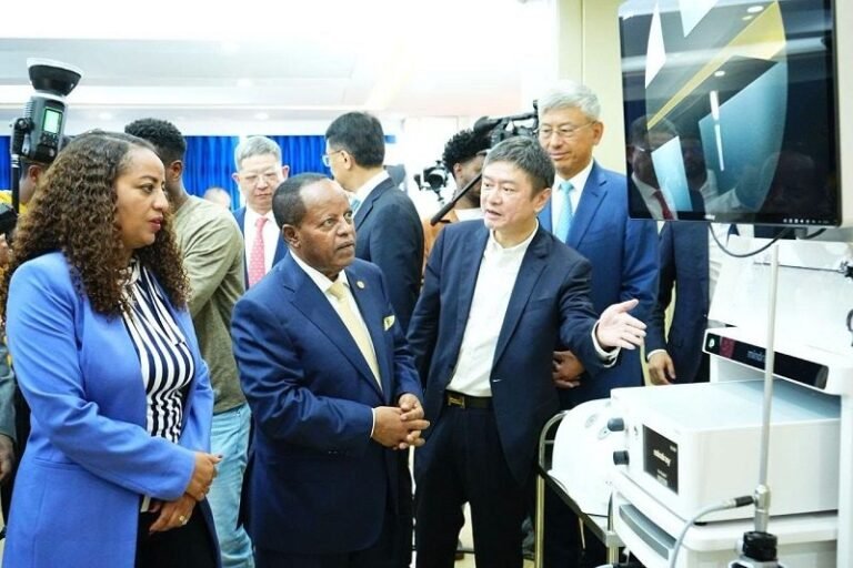 Ethiopia Opens China-Backed Medical Hubs to Train African Robotic Surgeons