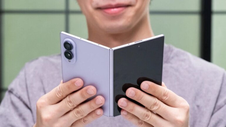 Samsung Galaxy Z Fold 8 Hands-On: Shorter and Wider Is Actually Better