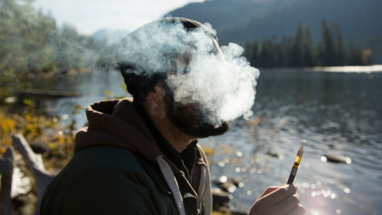 There’s a Scientific Reason Regular Cannabis Users Wake Up More Stressed : ScienceAlert