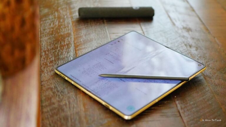 Working full-time on a foldable phone sounds crazy, but the Motorola Razr Fold proved me wrong