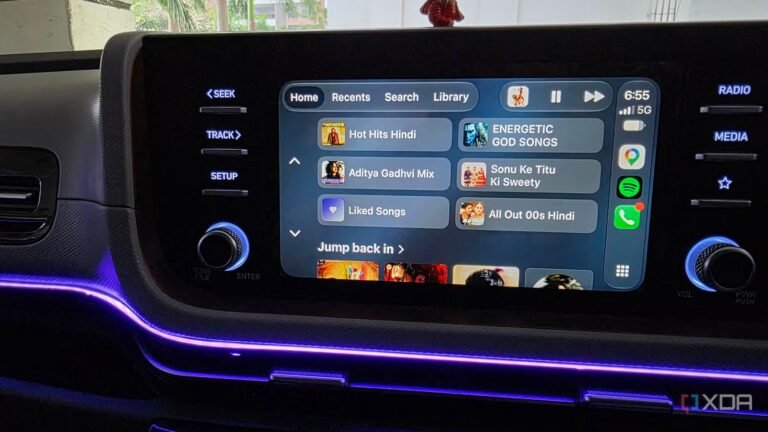 I compared my favorite apps on Android Auto and Apple CarPlay, and one was miles ahead
