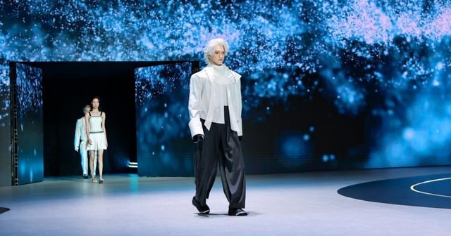 ‘World’s 1st mass-produced humanoid robot’ motors to market in China