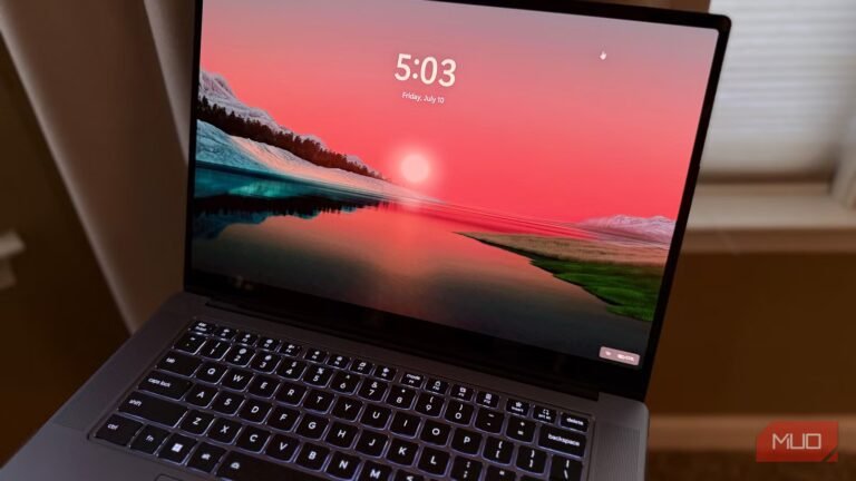 I disabled the 3 most annoying Windows 11 features and my desktop finally feels calm