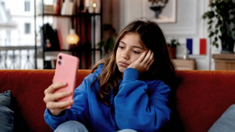 France bans children under 15 from TikTok, Instagram & other social media