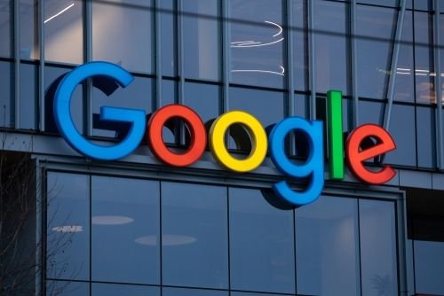 Alphabet (Google) Stock Forecast: New AI Robot Model Fuels 3% Rally as $360 Level Remains Hard to Break