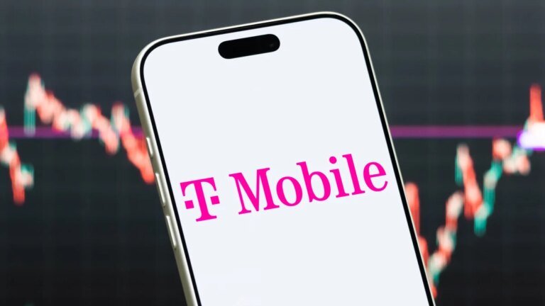 T-Mobile outage: SOS mode showing on phones