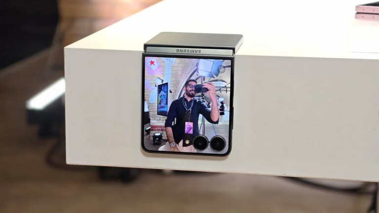 I went hands-on with the Samsung Galaxy Z Flip 8, but it’s not the upgrade I expected