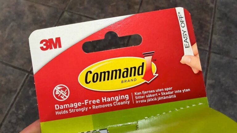 You’re using 3M Command strips all wrong