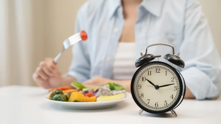 Eating within 8 hours may help keep the aging brain sharp