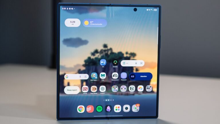 Samsung finally figured out how to make a crease-free foldable screen seven years too late