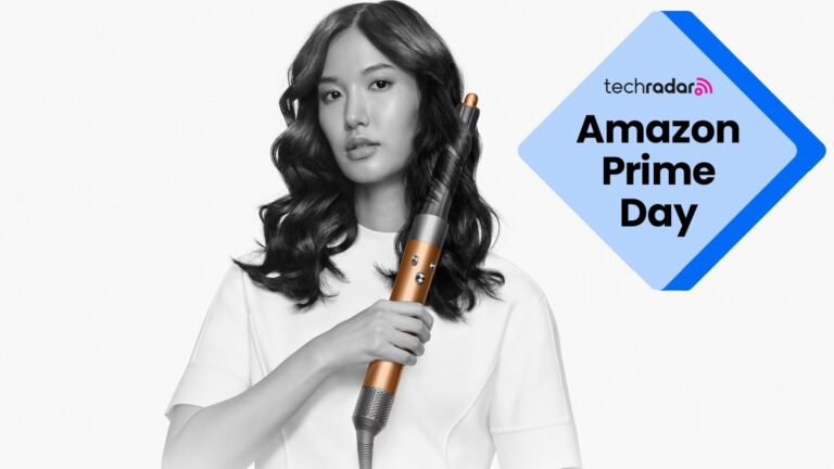 Before you drop AU$999 on the new Dyson Airwrap Co-anda 2x, I’d strongly suggest checking out this Prime Day deal on the original