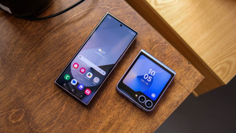 Why Samsung’s Galaxy Flip Phones Are Cheaper Than The Galaxy Fold