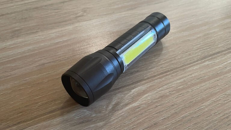 What Does COB Mean On A Flashlight?