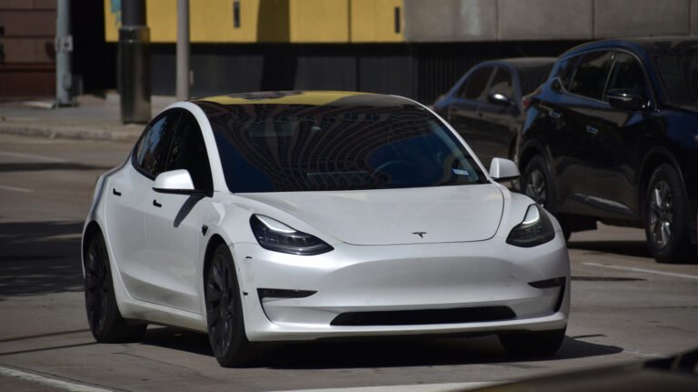 Ex-Tesla Manager Labels Self-Driving Car Tests ‘Highly Dangerous’ In New Lawsuit