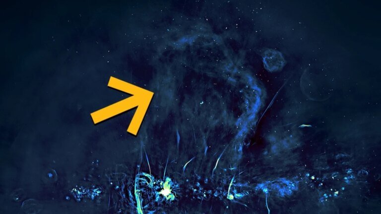 Scientists Solve The 40-Year Mystery of a Giant Structure Towering Over The Milky Way : ScienceAlert