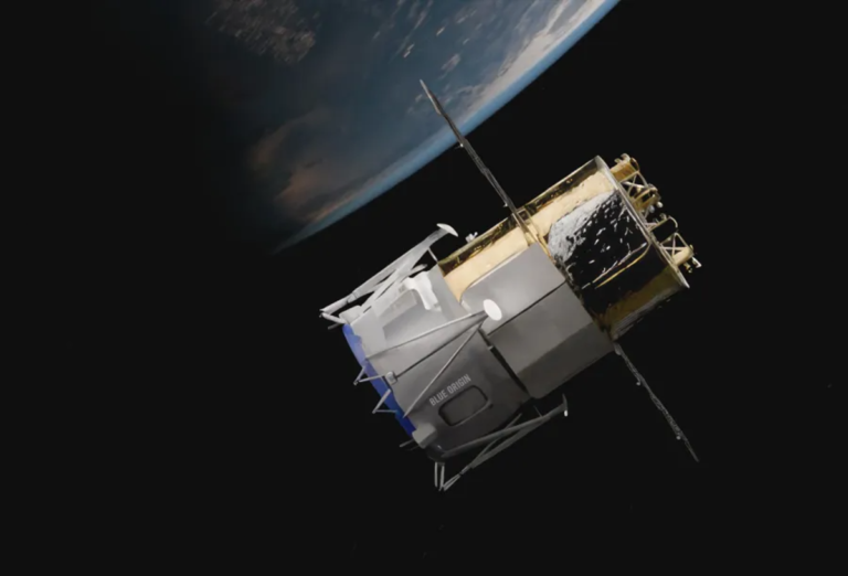 NASA Picks Starlink to Stream Artemis III Docking Live: Government Relay Era Ends