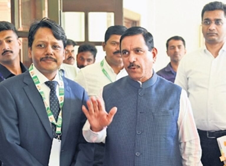 One Nation, One Time: Minister Joshi launches tech for high-precision time standard