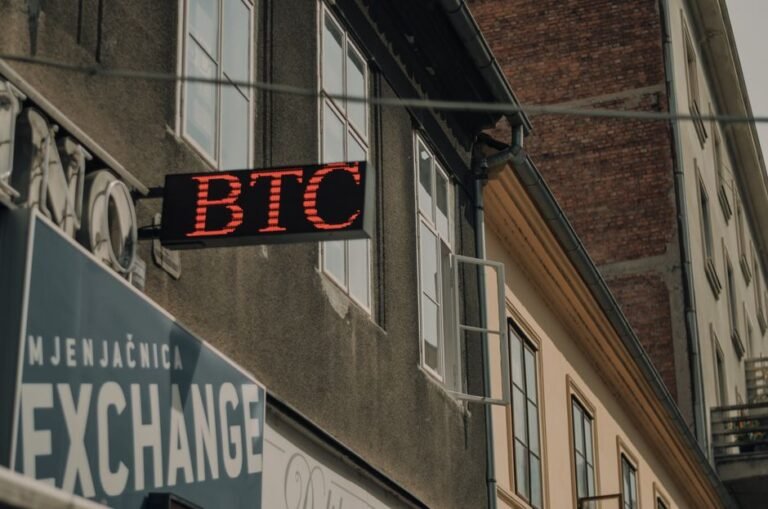Americans for Financial Reform Cuts Spending Amid Crypto Battles