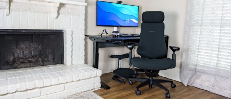 LiberNovo Omni SE review: Space-age ergonomics with a manual twist