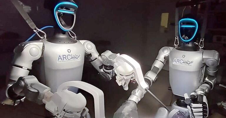 Surgical First: Humanoid robots perform gallbladder surgery in living animals