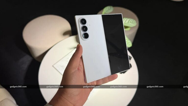 Samsung Galaxy Z Fold 9 Ultra May Match Galaxy S27 Ultra With 200-Megapixel Camera, 5x Periscope Zoom