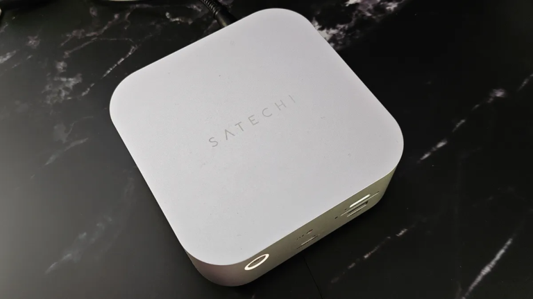 This docking station’s ‘hidden compartment’ disrupted my desktop – for the better