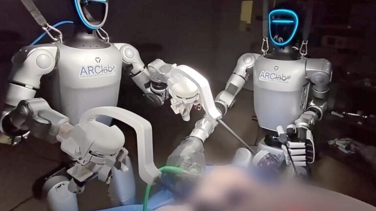 Humanoid Robots Just Performed Surgery Using Standard Medical Tools
