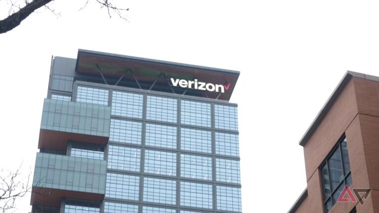 Verizon shedding stores signals a shift in the way the carrier does business