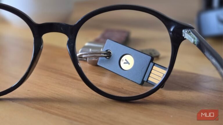 I set up a hardware security key and now phishing doesn’t work on my accounts