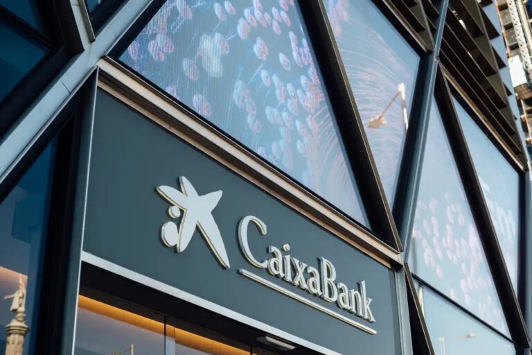 How CaixaBank drives partner and customer relationships through AI